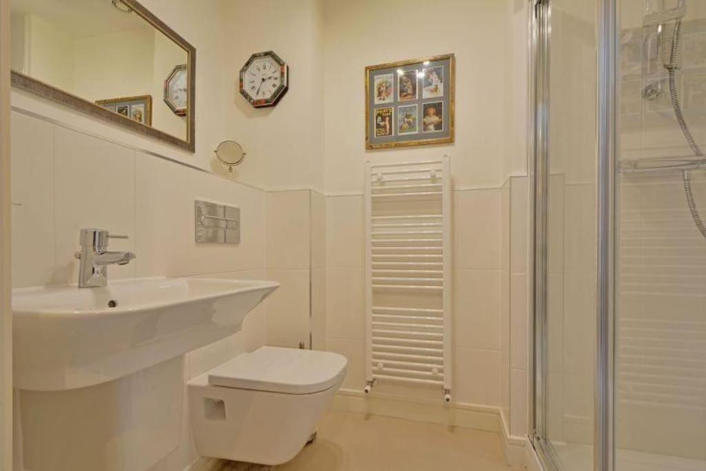 Stunning Apartment, Balconies, Private Beach, Coast Path Charlestown (Cornwall) Exterior photo